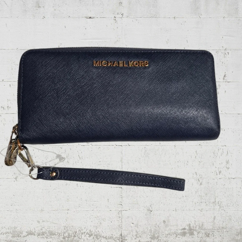Michael Kors Navy Blue Leather Continental Wristlet Timeless Zip Around Wallet